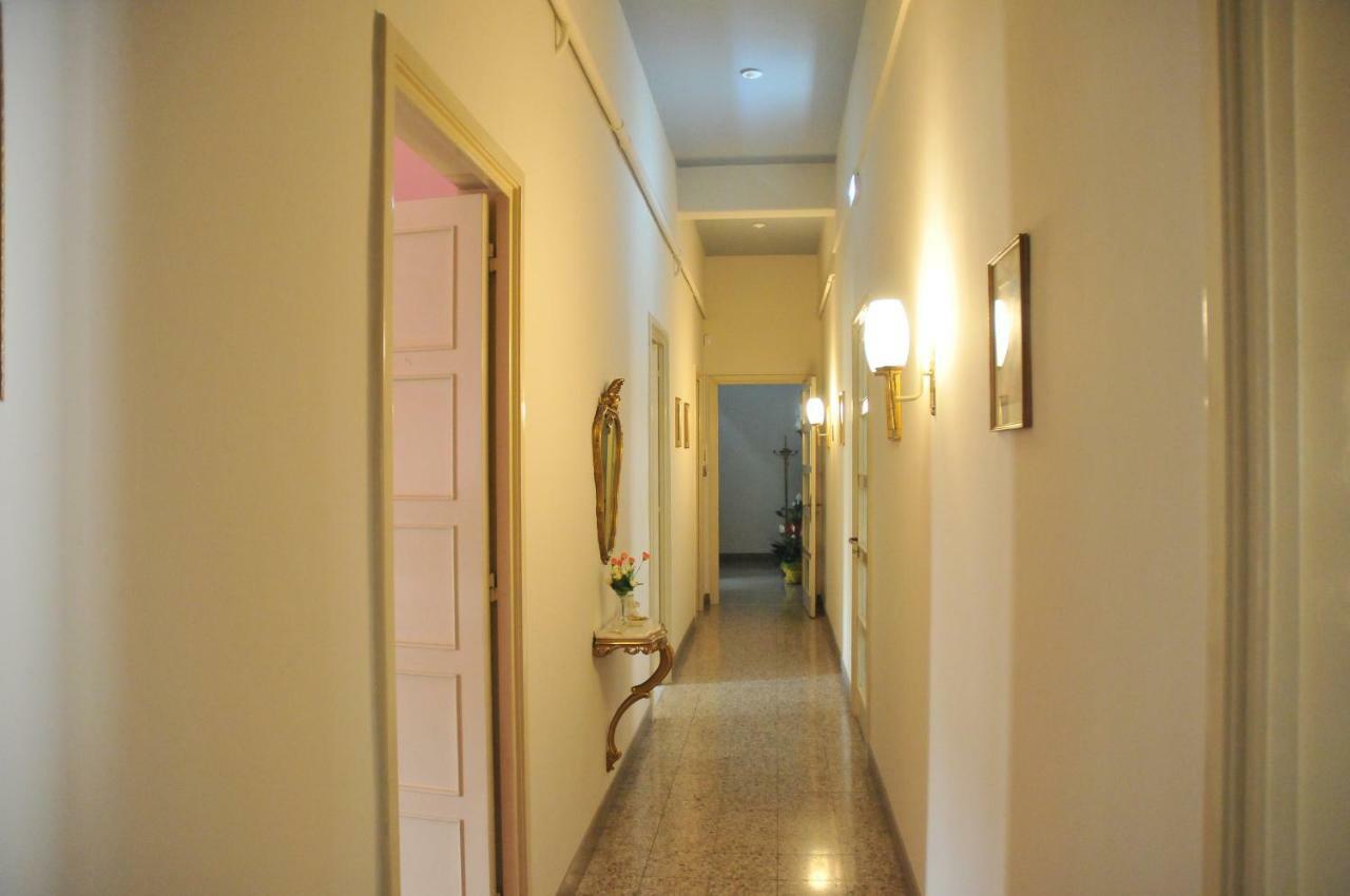 B&B Al Diecisette Catânia Exterior foto
